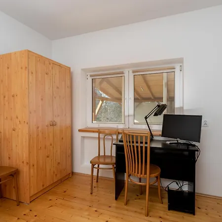 Gorka Narodowa Homely By Bookinghost Appartement